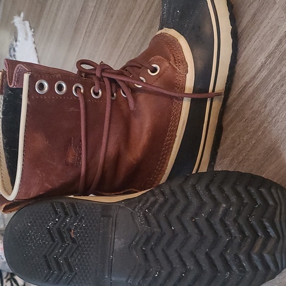 SOREL Caribou BROWN BOOTS - Picture 2 of 4